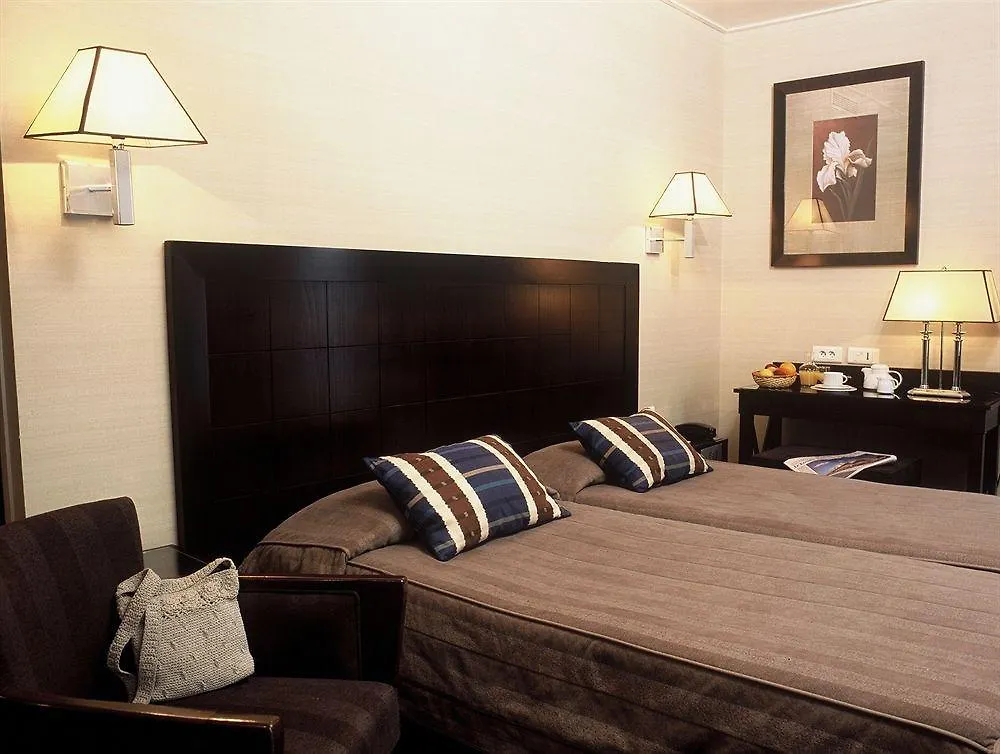 Western Anjou Lafayette Hotel 3*
