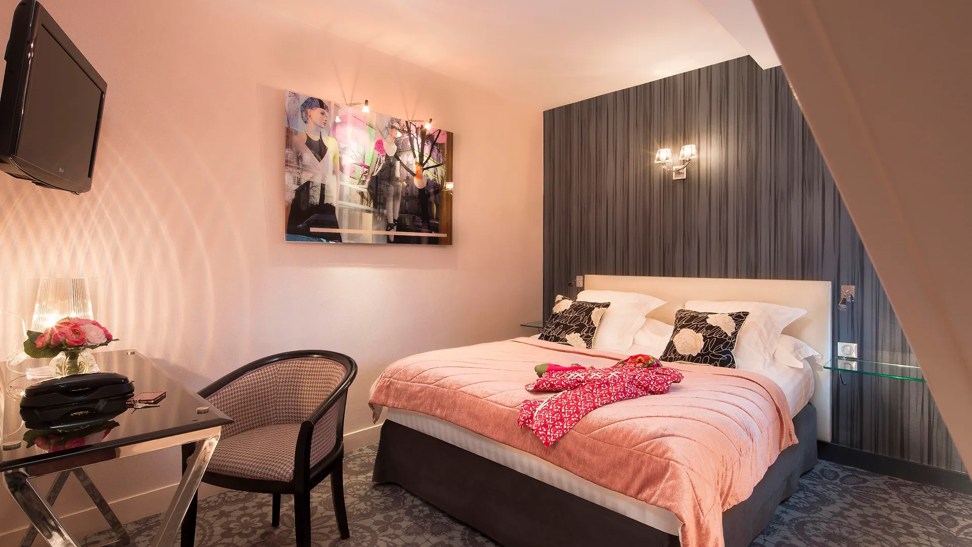 Western Anjou Lafayette Hotel 3*