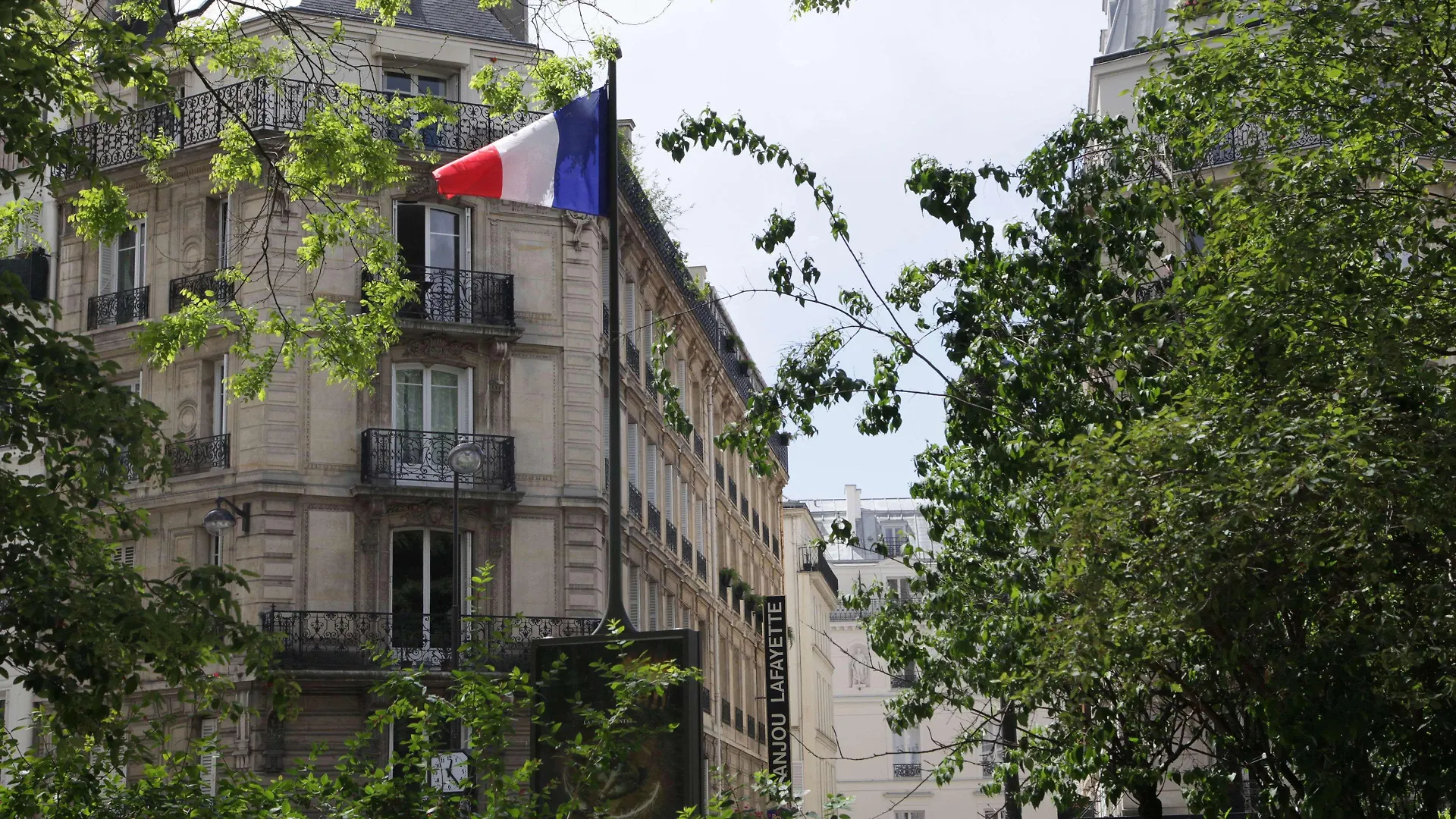 Western Anjou Lafayette 3* Paris