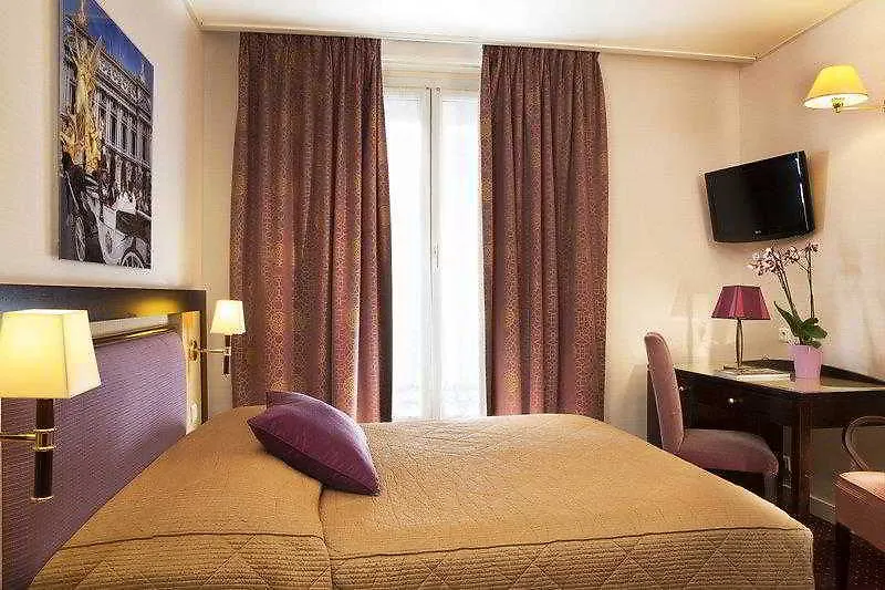 Western Anjou Lafayette 3*