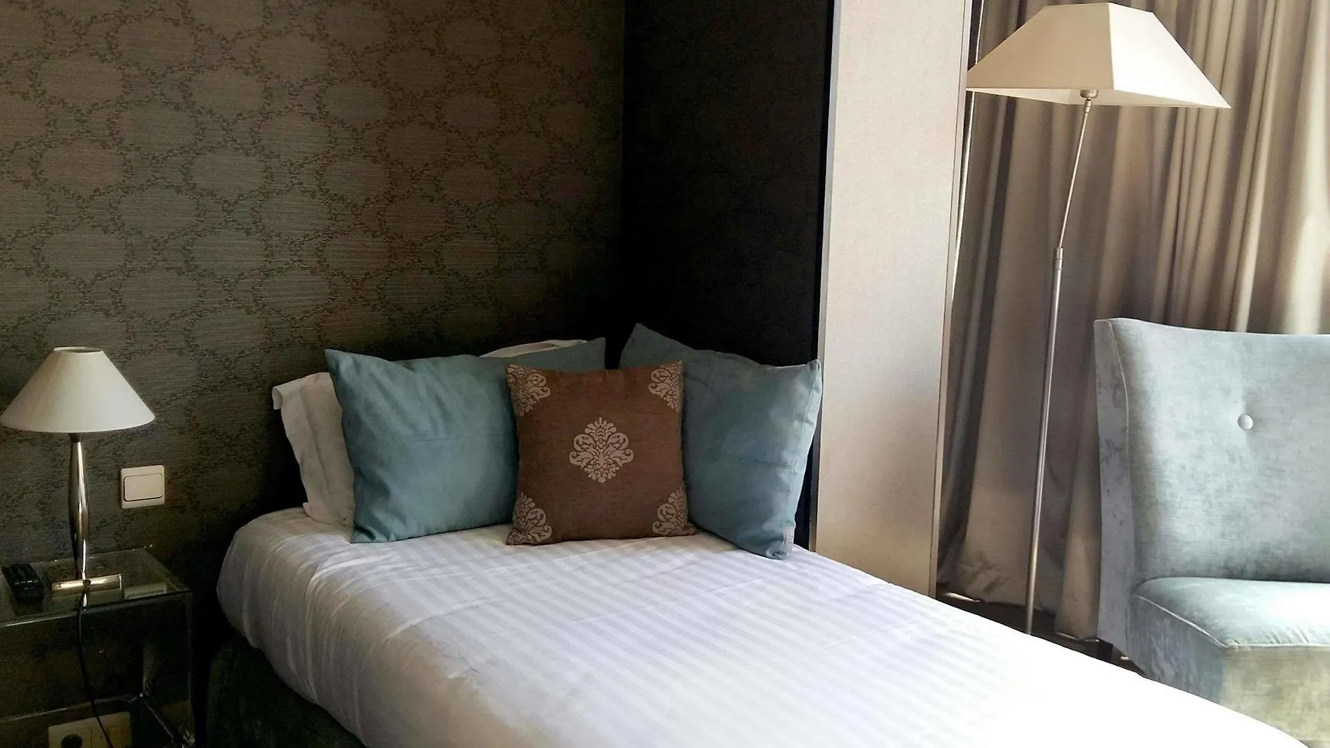 Western Anjou Lafayette 3* Paris